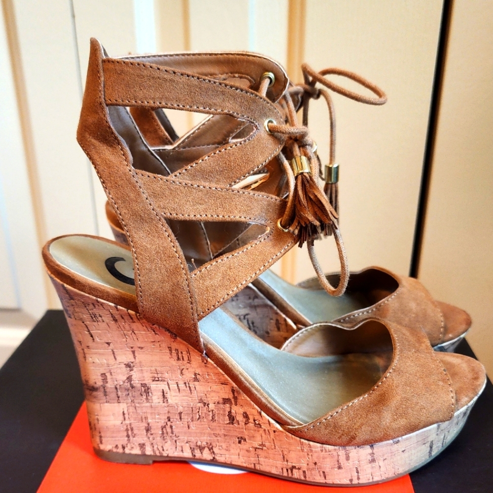 G BY GUESS SZ. 6.5.  Lace up wedge sandals.